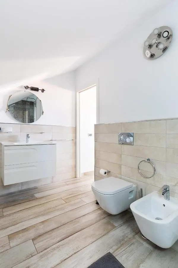 Apartment Playa Las Vistas With Breathtaking Sea View, Only 100 M To The Sea, Heated Pool, Aircondition For A Fee, Wifi 플라야데라스아메리카스 0*,