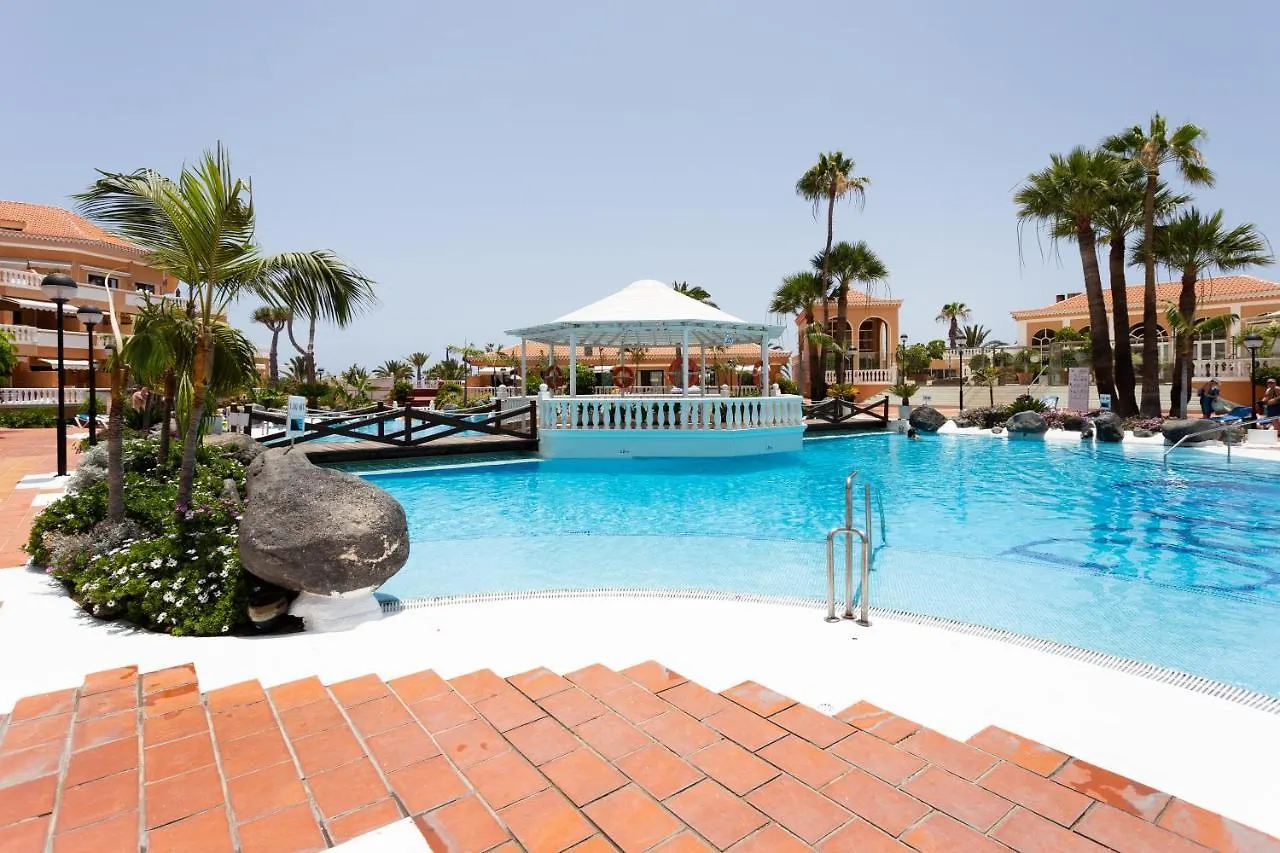 Apartment Playa Las Vistas With Breathtaking Sea View, Only 100 M To The Sea, Heated Pool, Aircondition For A Fee, Wifi 플라야데라스아메리카스 스페인